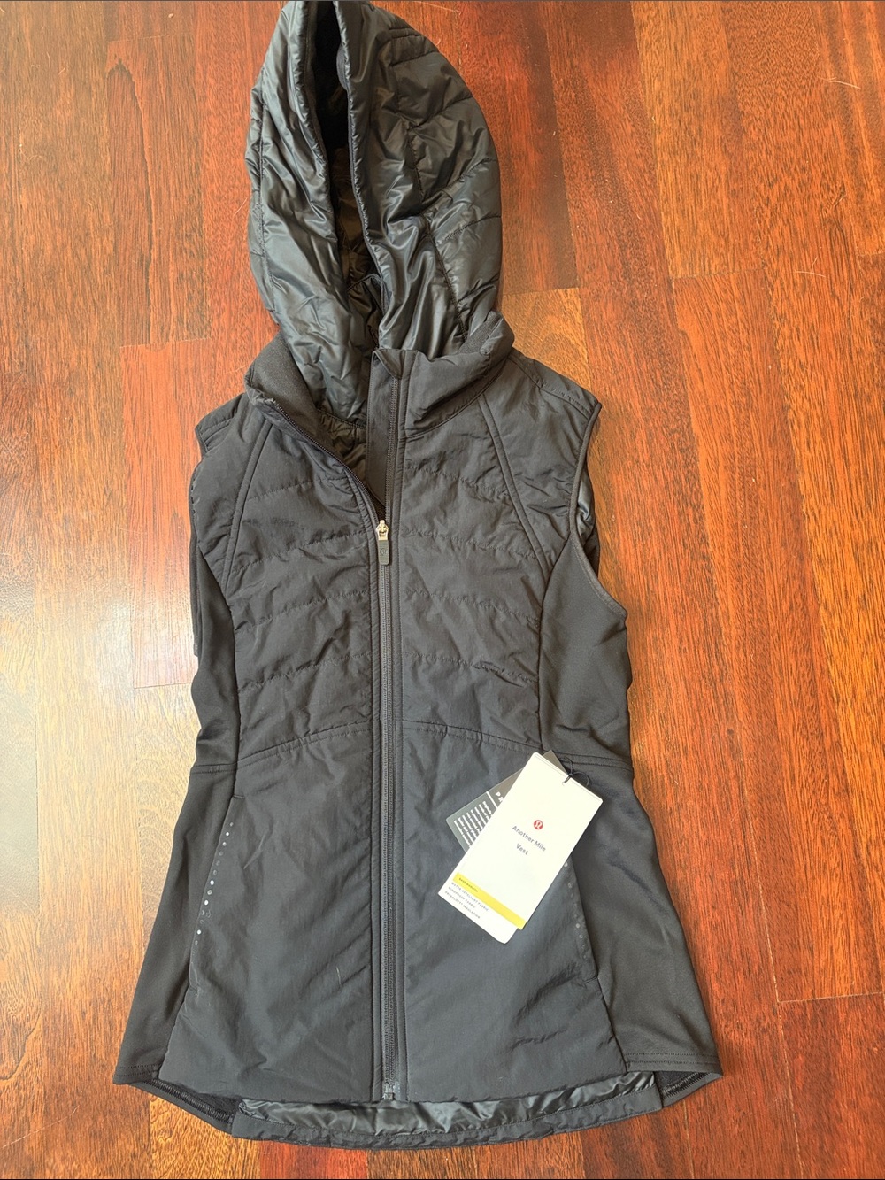 NWT: Lululemon Another Mile Vest: Black, size 4
